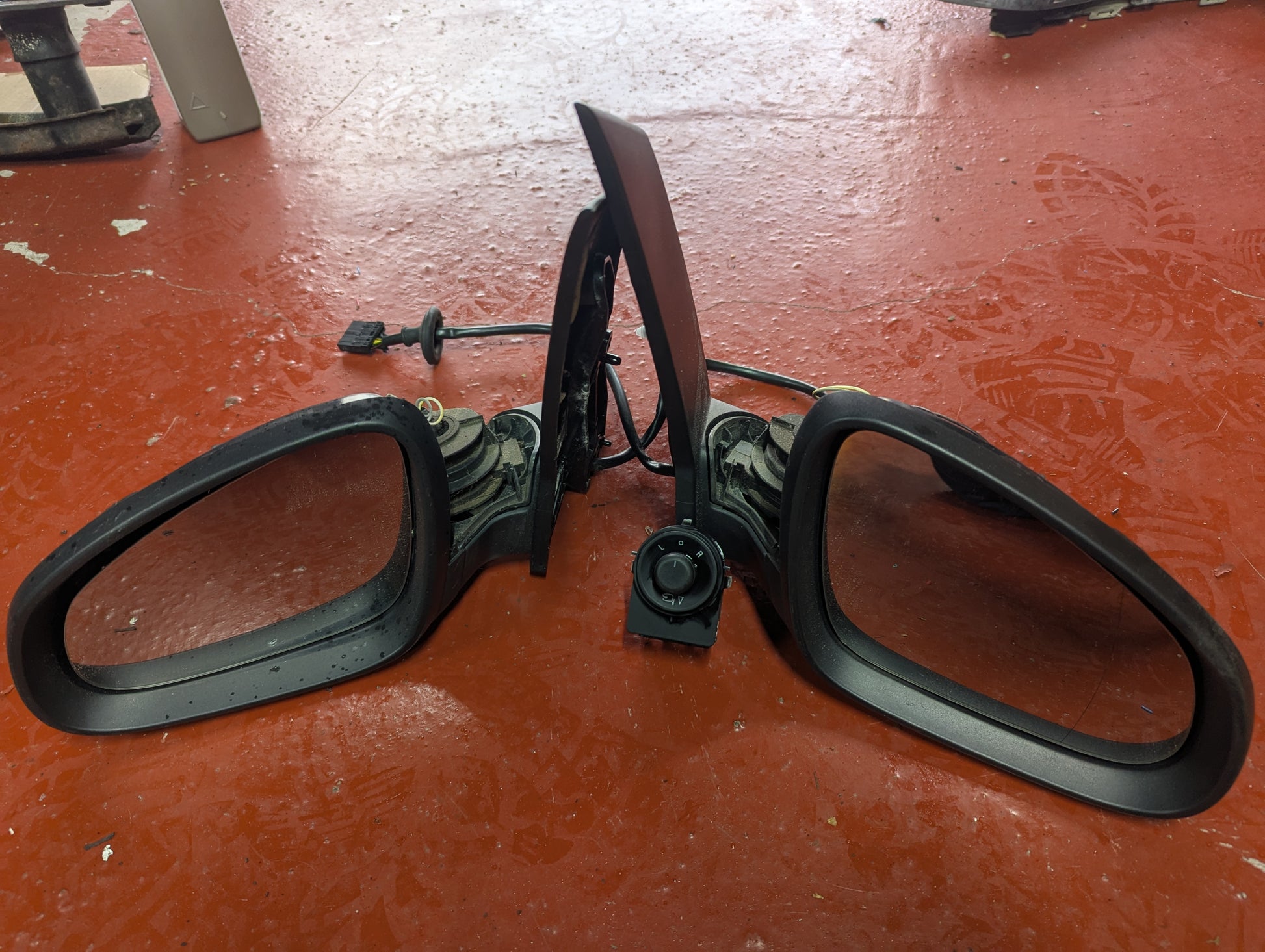 Astra J Hatch/Tourer Power fold Mirrors Retrofit