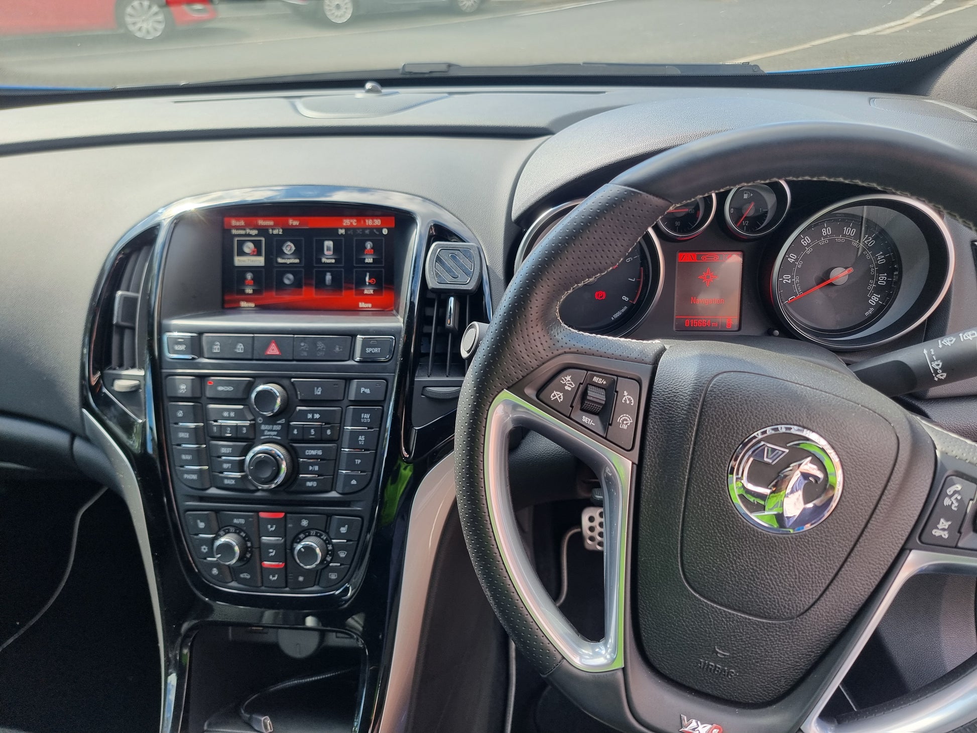 Navi650 GTC VXR Retrofit with Touch Screen & Camera
