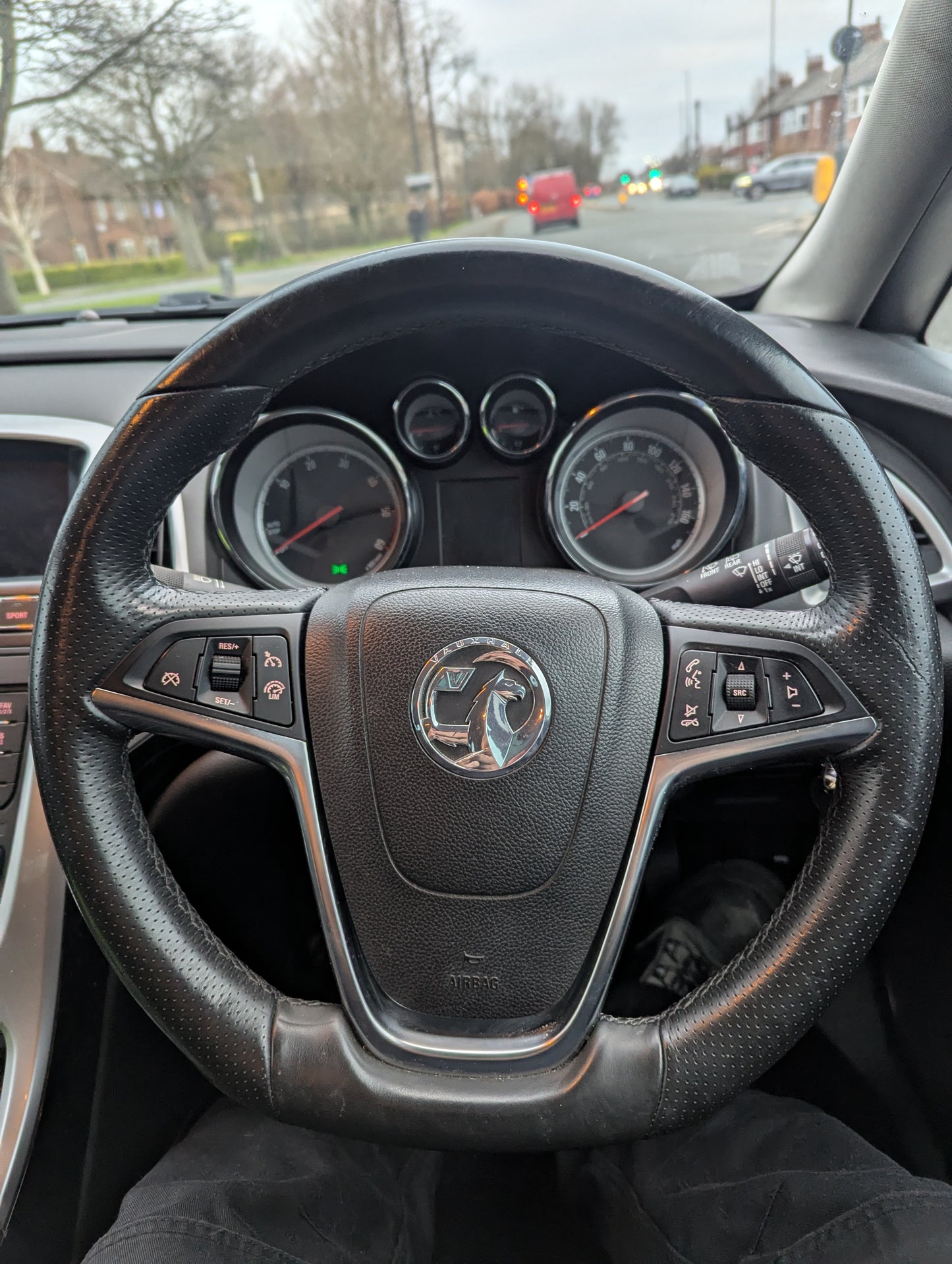 Vauxhall Astra J BiTurbo or Cascada Steering Wheel