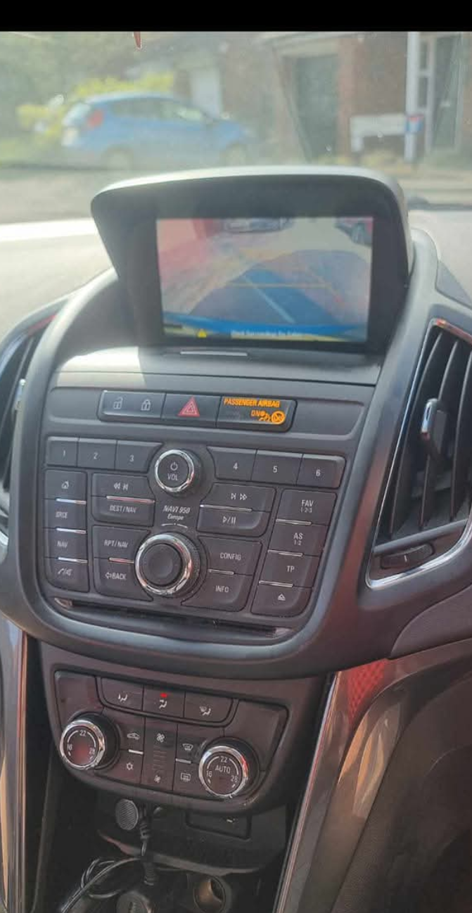 Zafira Navi950 Retrofit with Touch Screen & Camera