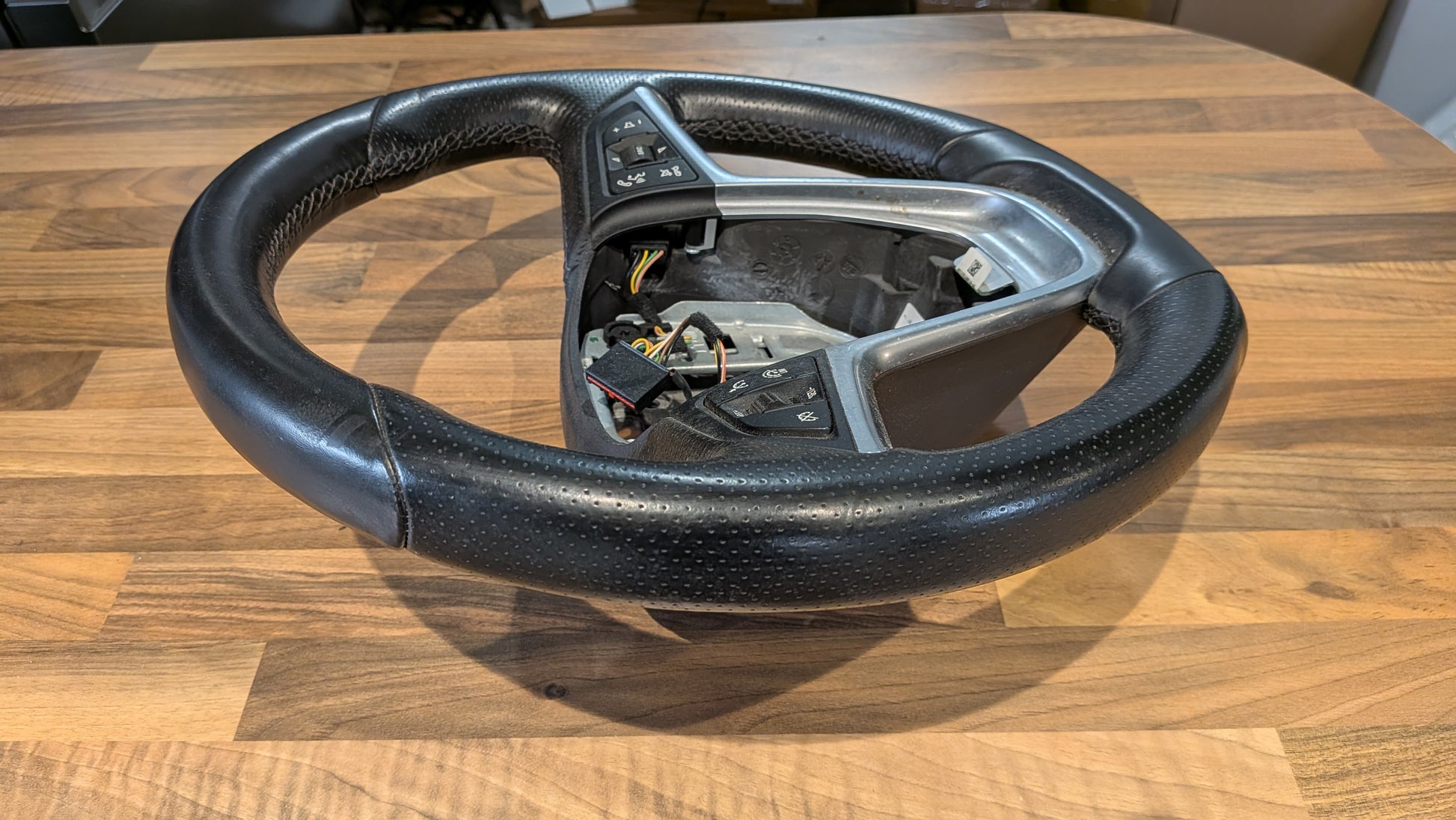 Astra J Flat Bottom Genuine BiTurbo Steering Wheel